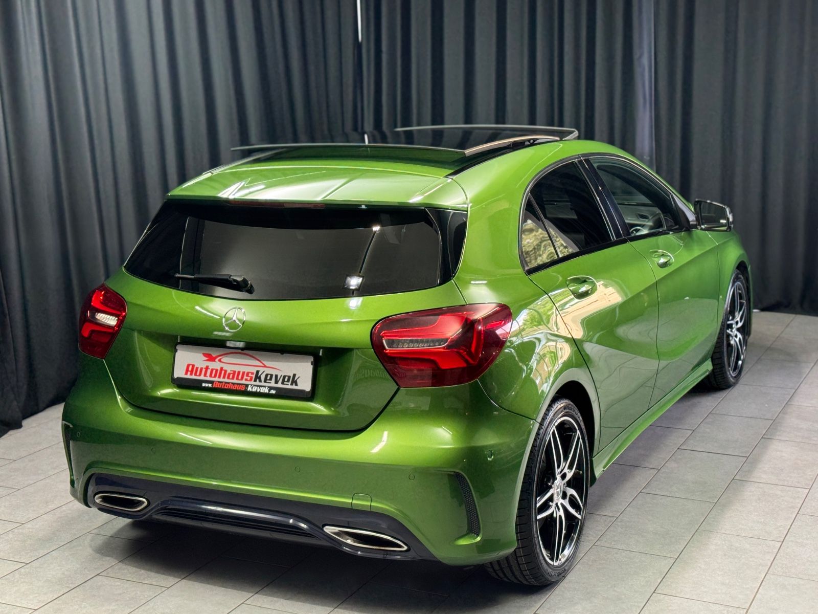 Fahrzeugabbildung Mercedes-Benz A 220 4Matic|7G-AUTOMATIK|PANO|NIGHT-PAKET|AMG|