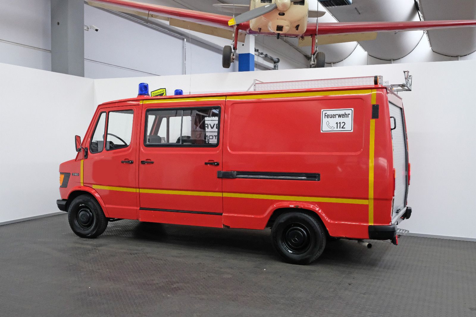 Fahrzeugabbildung Mercedes-Benz 602 KA/310/TSF 6-Sitzer Ex-Feuerwehr