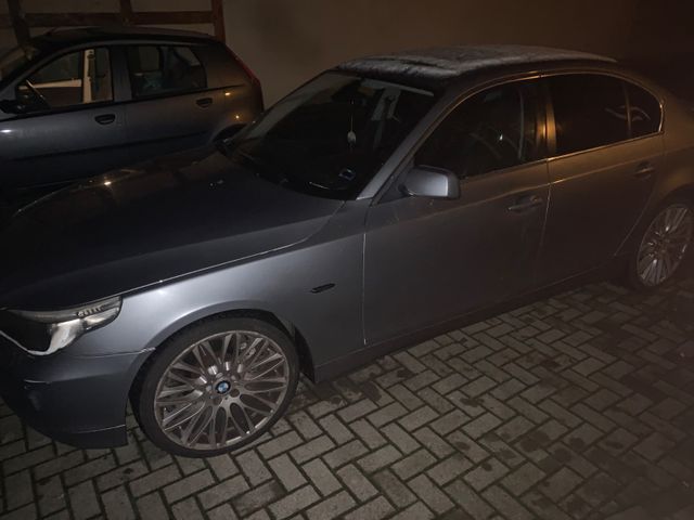 BMW 525d A -