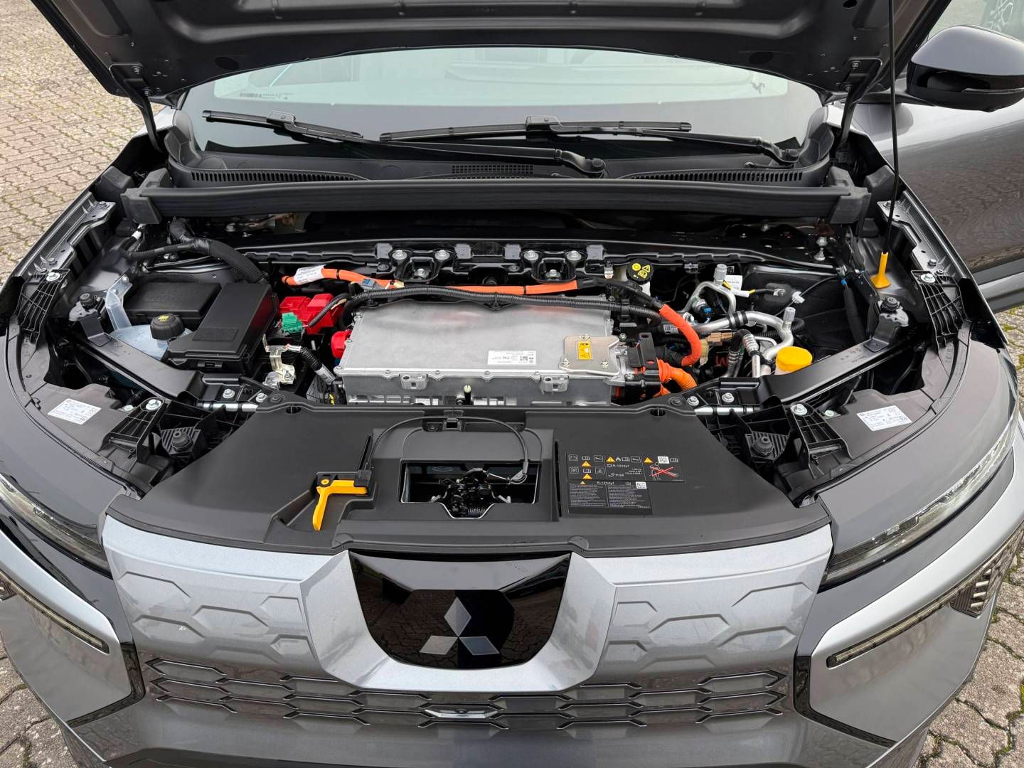 Fahrzeugabbildung Mitsubishi Eclipse Cross Diamant TOP