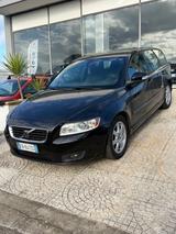 Volvo V50 2.0 D Powershift R-Design - Volvo V50 mit Diesel-Antrieb: Automatik