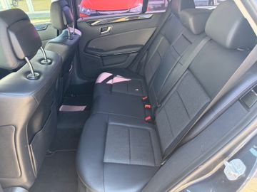 Mercedes E 250 - 12