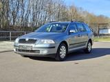 Skoda Octavia Combi 1.6 Tour Tour TüV neu - Skoda Octavia aus 2006: Combi