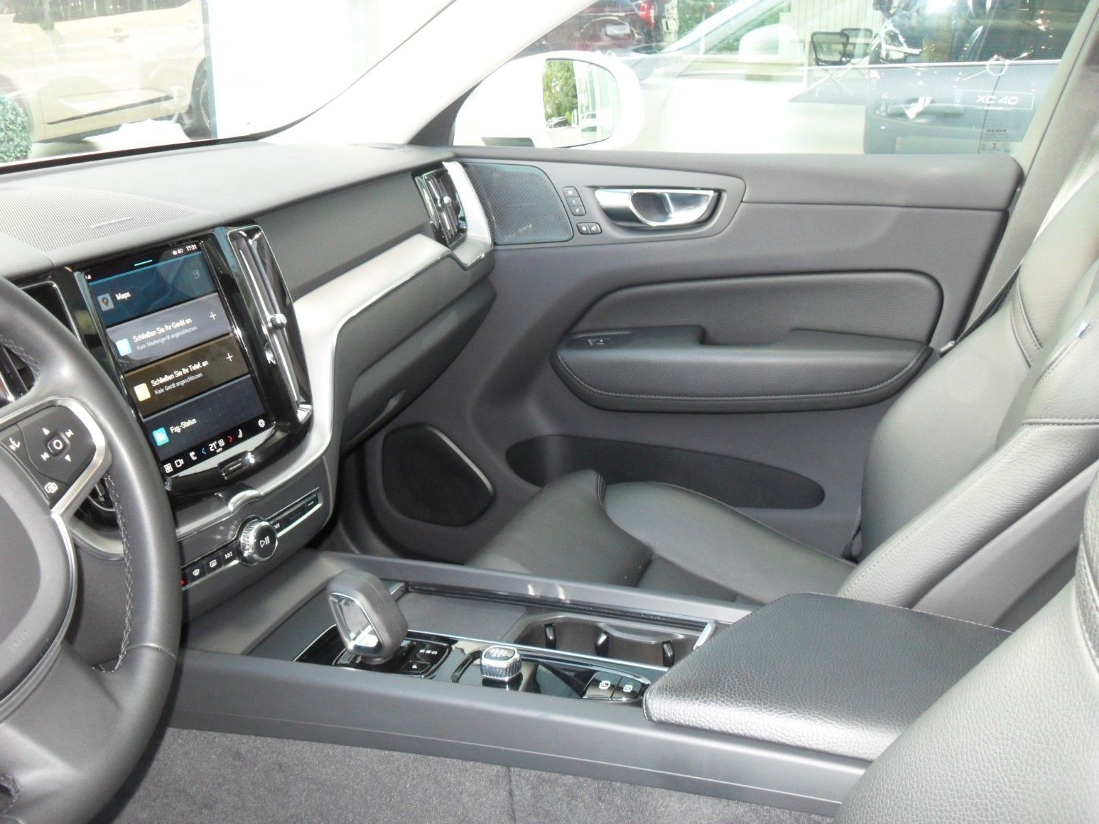 Fahrzeugabbildung Volvo XC60 T6  Inscription Expression