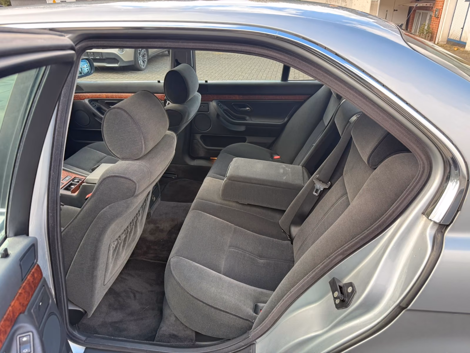 BMW 728i - 193 CV - BVA - ENTRETIEN COMPLET