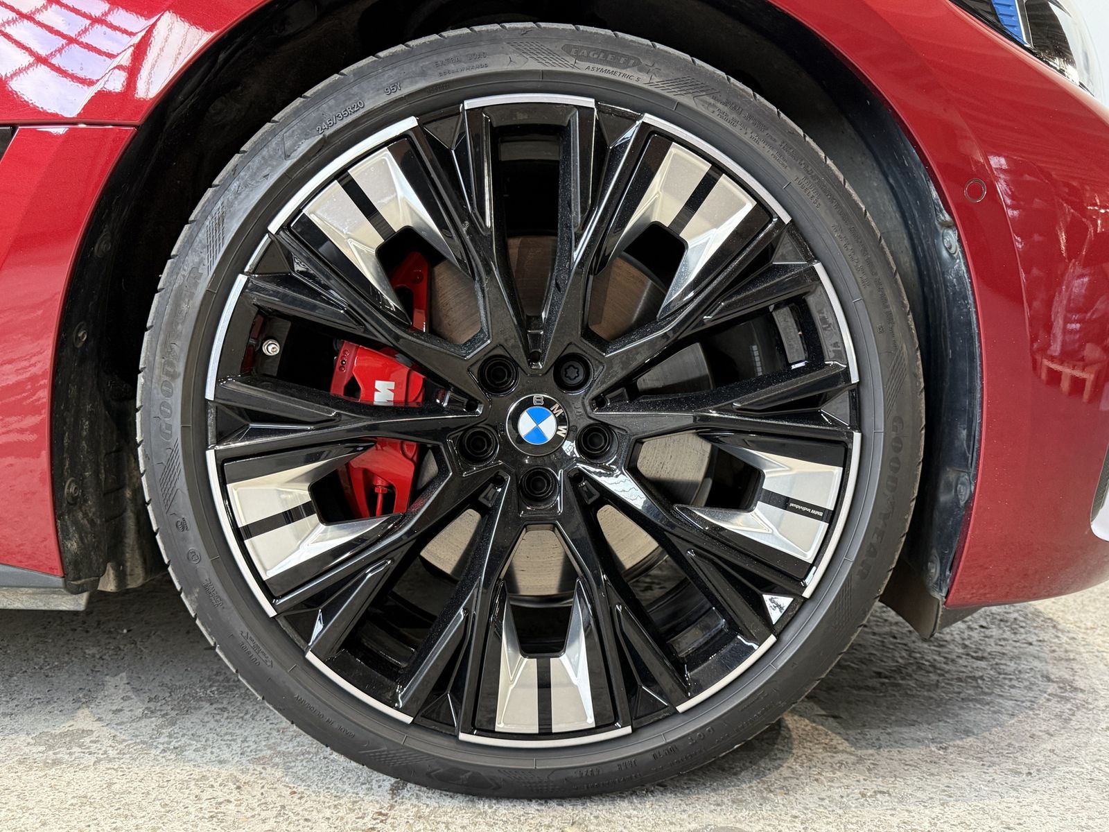 Fahrzeugeinzelansicht 15 Fahrzeugabbildung BMW i4 M50 |elektr. Glasdach |HK Surround |Carbon Ex