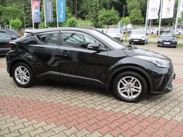 Fahrzeugabbildung Toyota C-HR Hybrid Business Edition