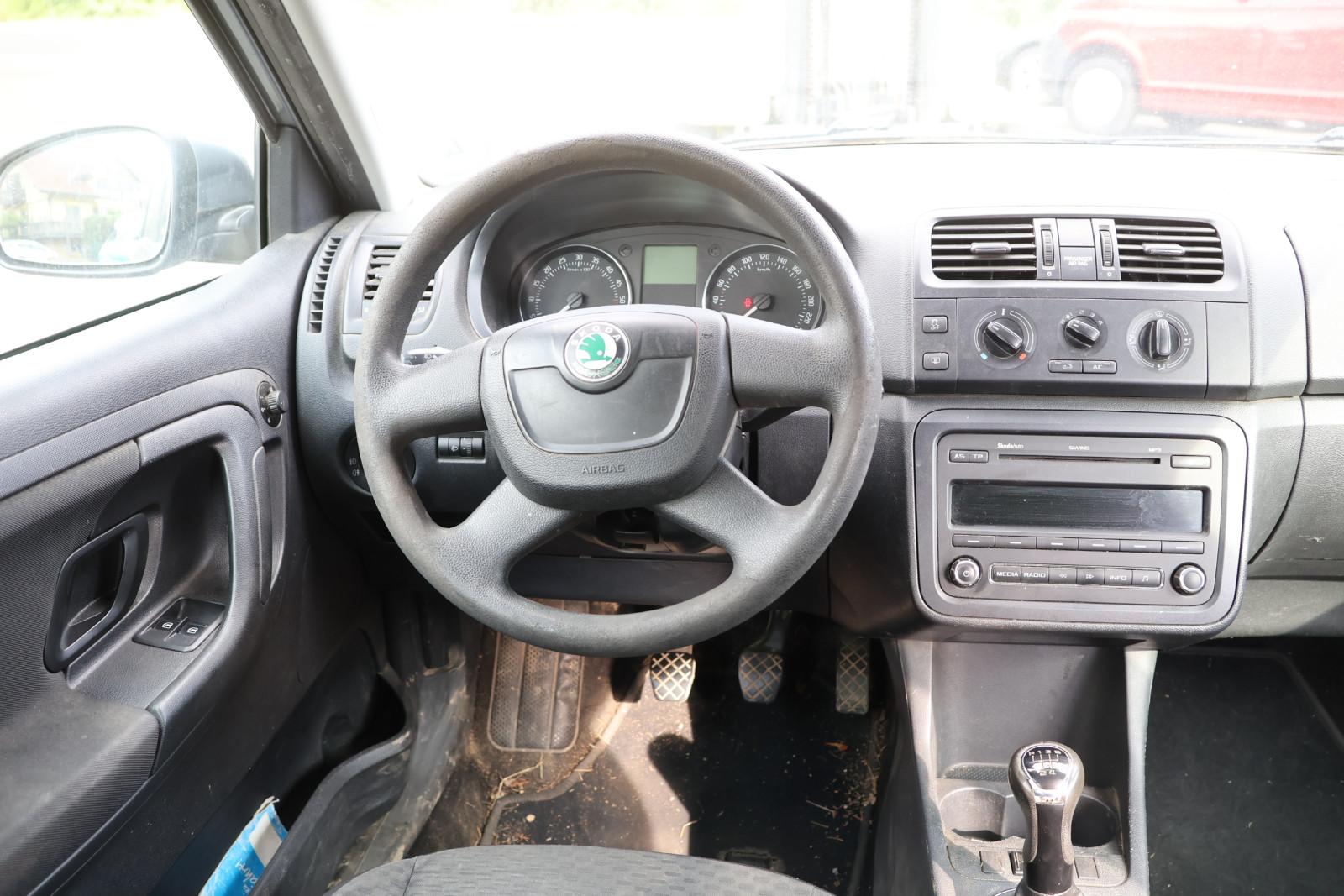 Skoda Fabia 2012 — photo 10