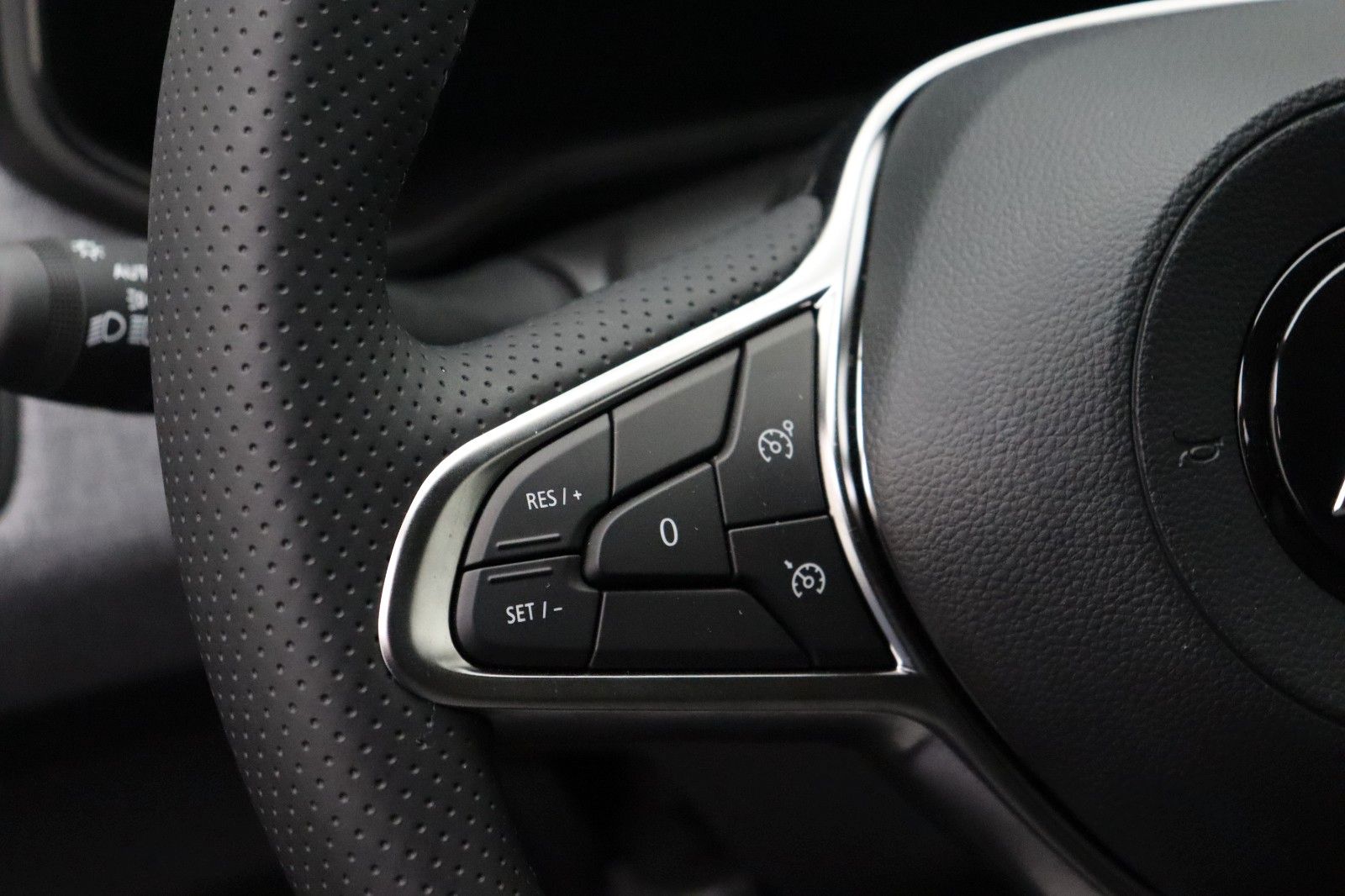 Fahrzeugabbildung Mitsubishi Colt 1.0 Plus