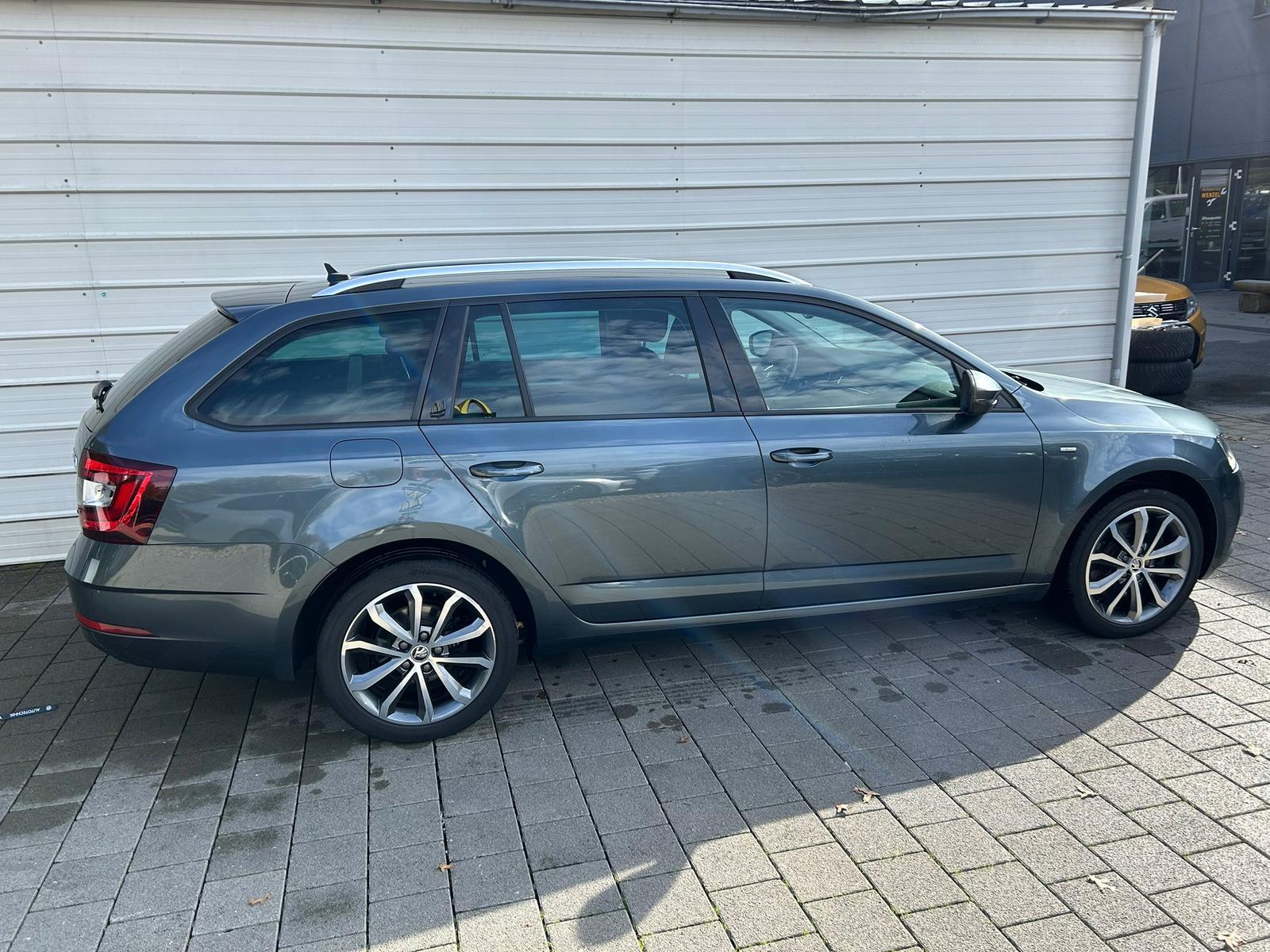 Skoda Octavia Kombi Drive 1,8 TSI DSG Android Auto*Nav