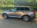 Mitsubishi Outlander 2.0 MIVEC Plus 4WD - Mitsubishi Outlander Plus mit Benzin-Antrieb
