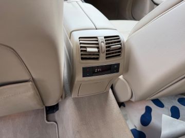 Mercedes E 350 - 11