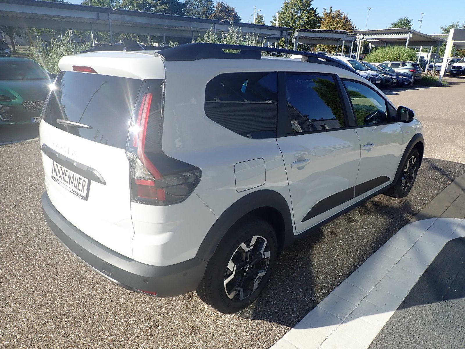 Fahrzeugabbildung Dacia Jogger Journey hybrid 155