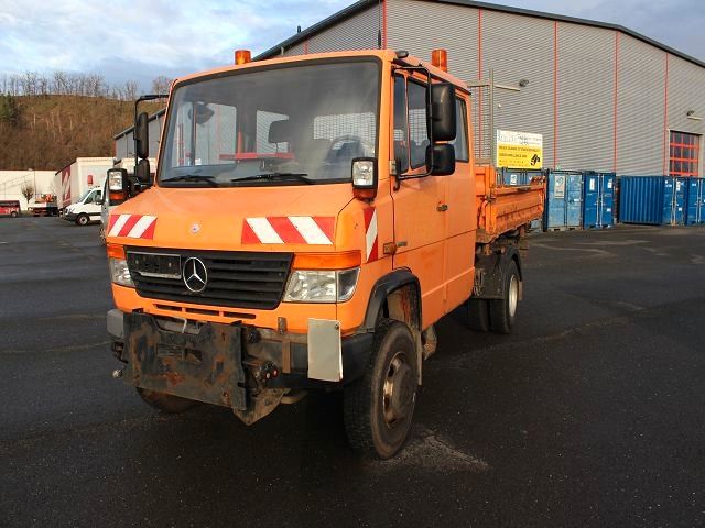 Mercedes-Benz Vario DK 816 D 4x4 Winterdienst/Kommunalhydr.