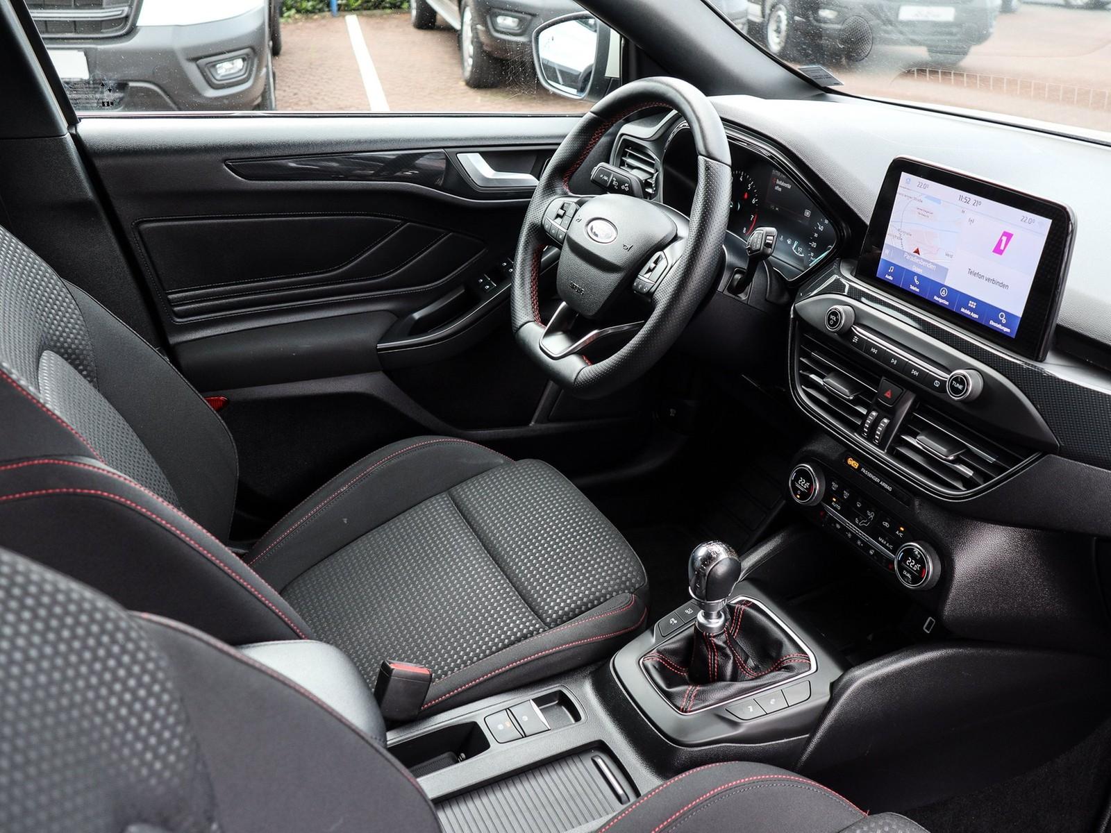 Ford Focus Turnier ST-Line MHEV LED, E-Heckklappe, Wi