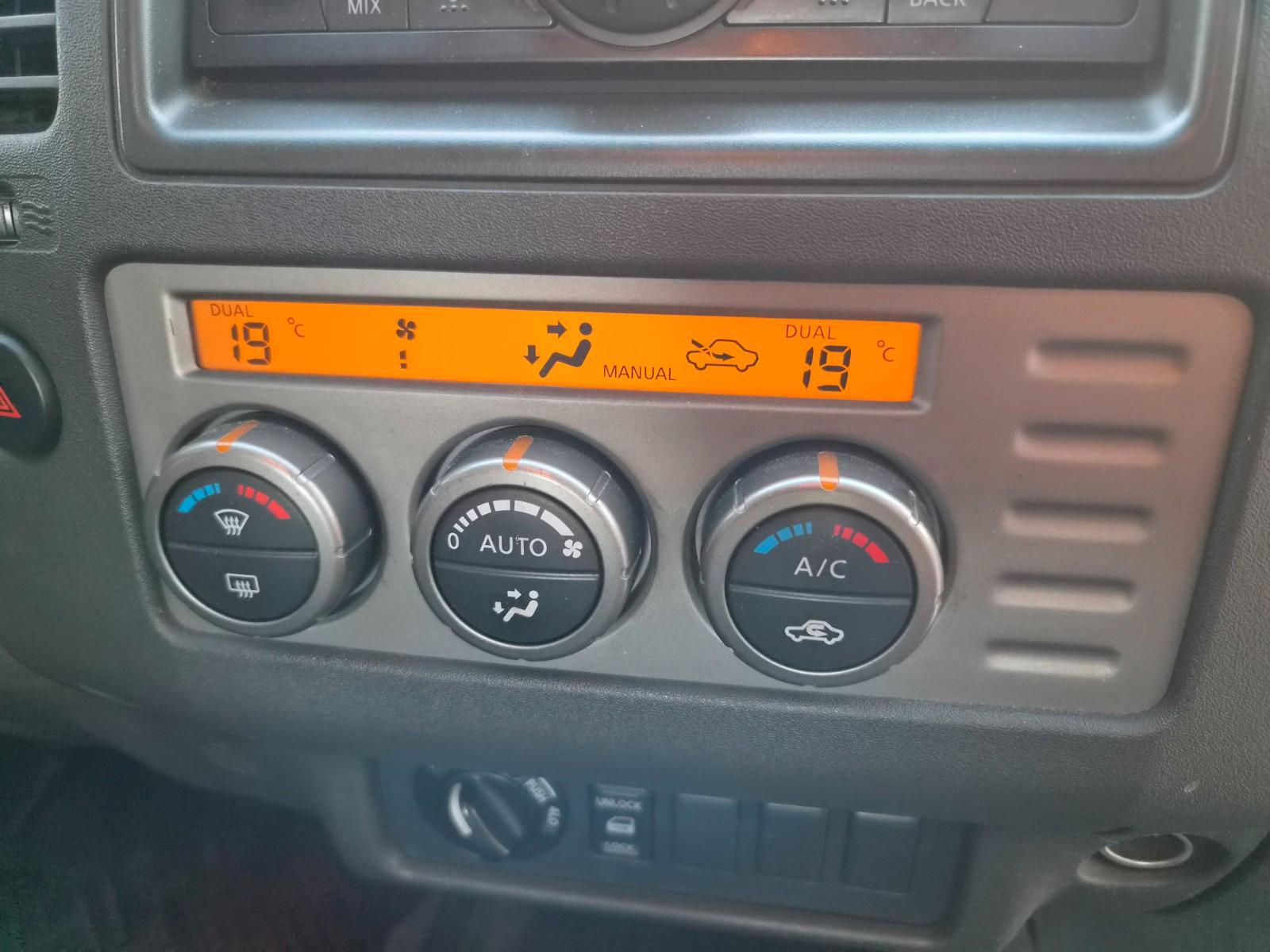 NISSAN NAVARA PICKUP- 171 CV - BVM - ATTELAGE