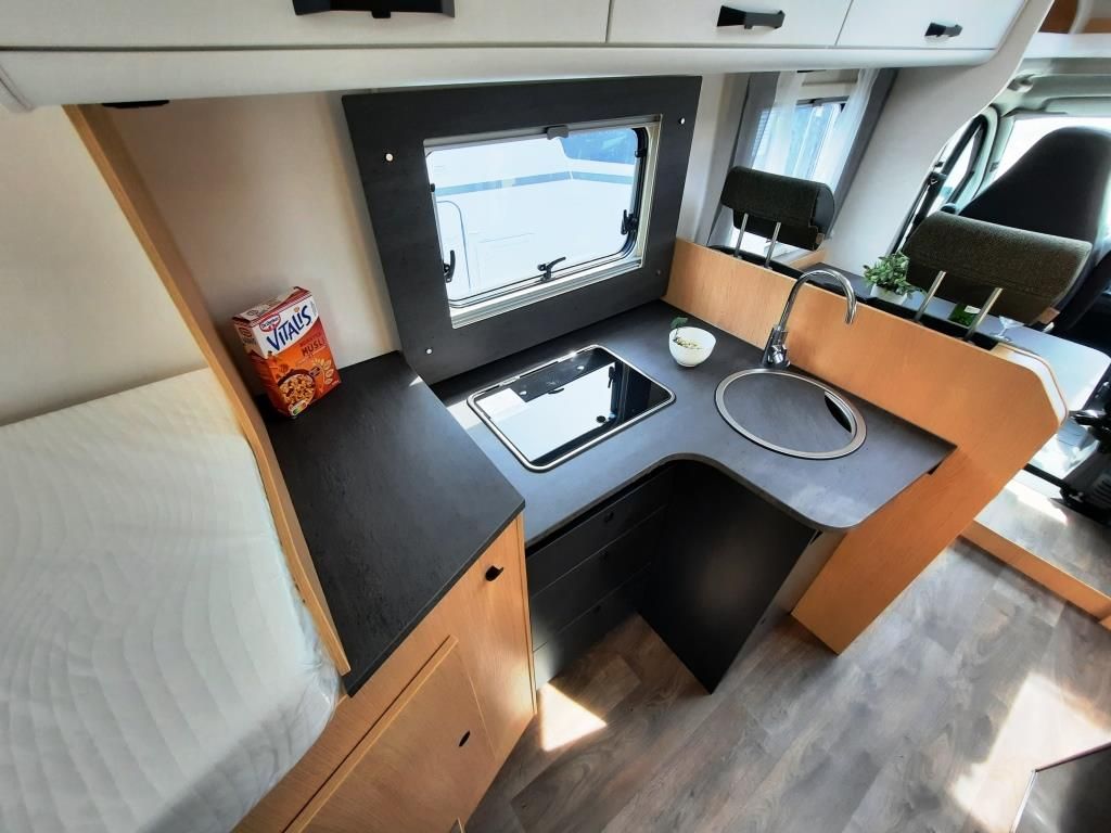 Fahrzeugabbildung Sunlight T 67S Adventure Edition Verfüg./Sparen Sie 3.882