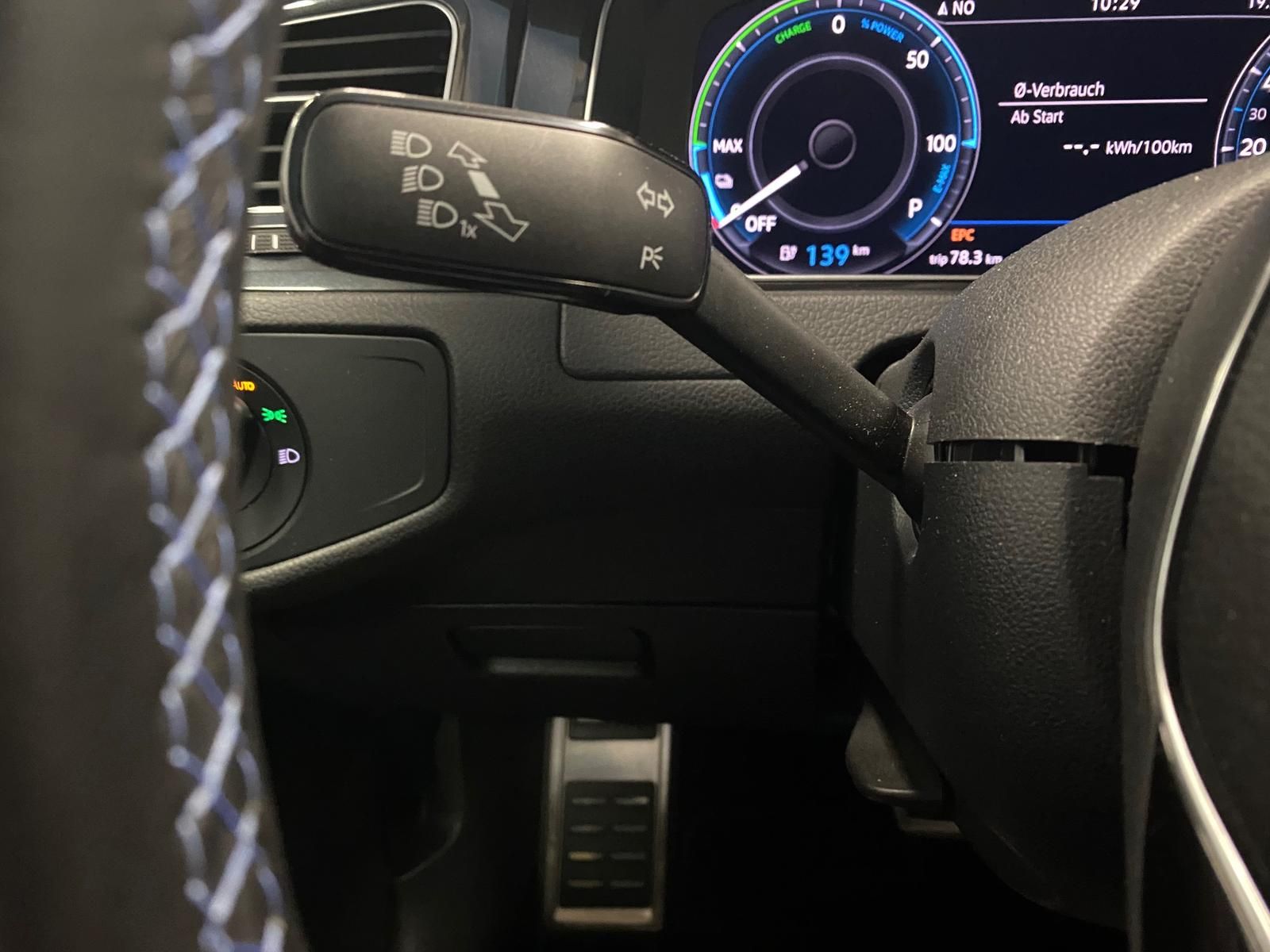 Fahrzeugabbildung Volkswagen Golf e-Golf Comfortline+ACC+RFK+NAVI+WÄRMEPUMPE