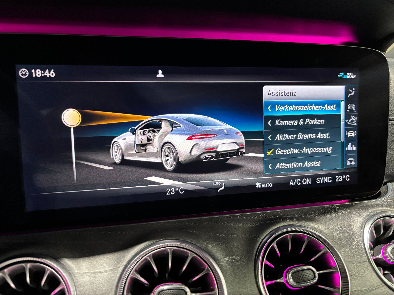 Fahrzeugabbildung Mercedes-Benz AMG GT 4-trg. 63 S 4Matic+/AERO-KIT/PANO/MASSAGE