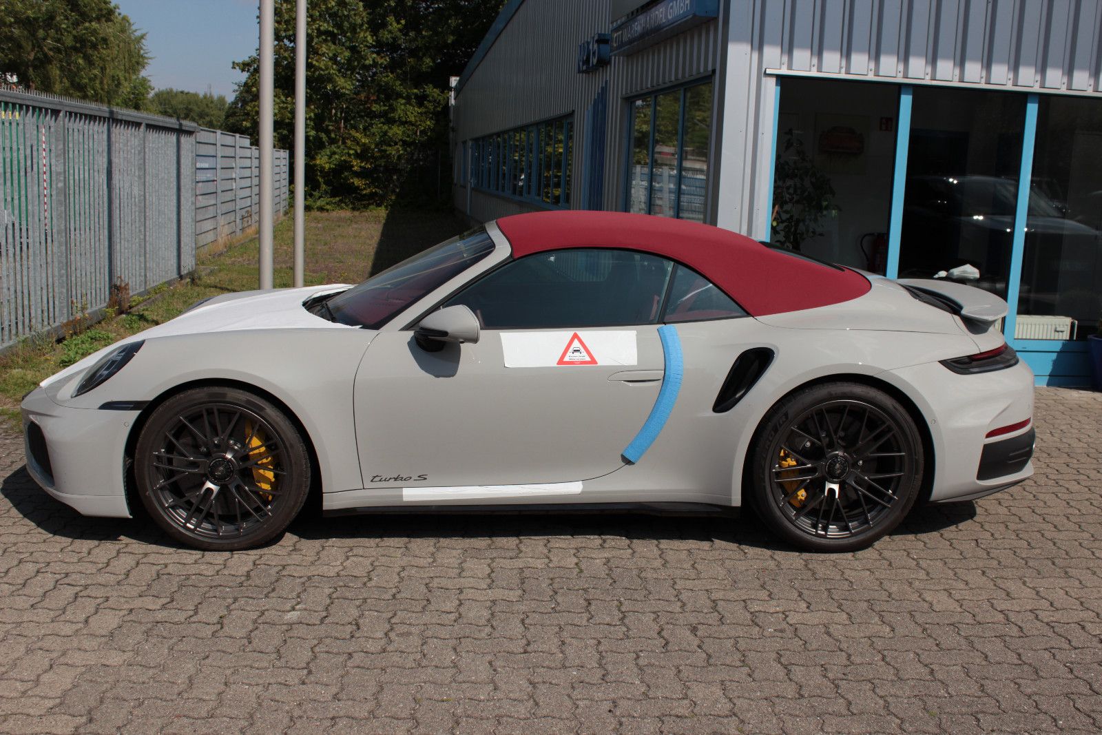 Fahrzeugabbildung Porsche 992.2 Turbo S Cabrio *LIFT* *BURMESTER* *INNO*