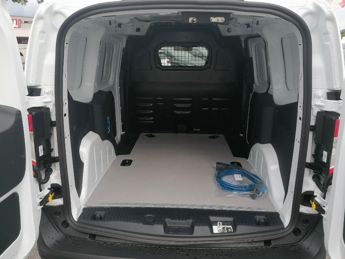 Ford Transit Courier - Bild 15