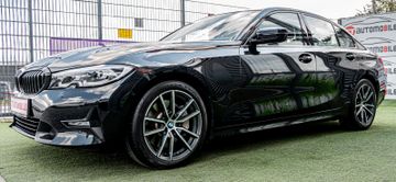 Fahrzeugabbildung BMW 330i Lim. Sport Line|KAMERA|AUTOMATIK|DISPLAYKEY