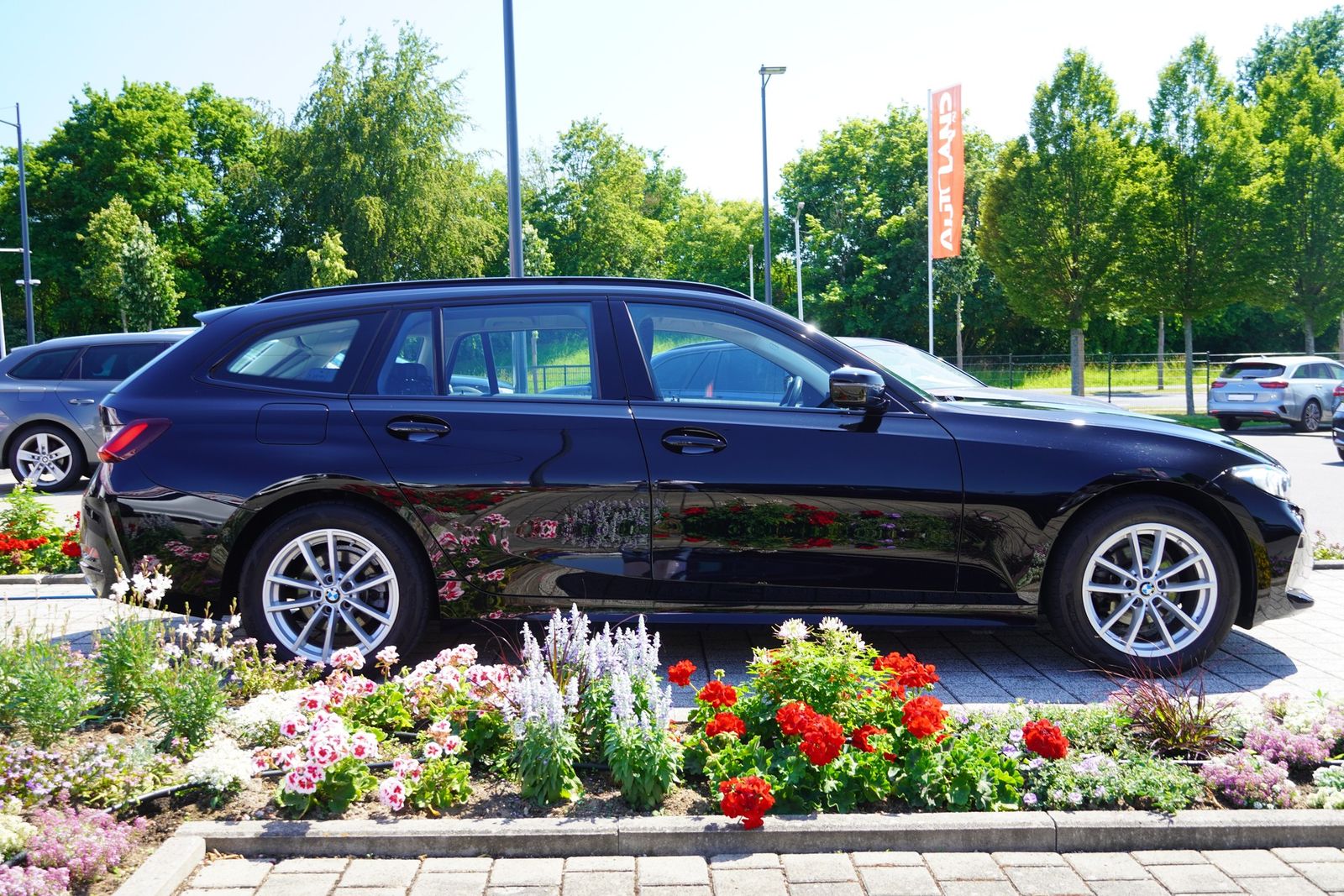 BMW 318i Touring LED Navi Tempomat Keyless Head-Up foto 6