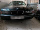 BMW Einen Klassiker BMW 520i - BMW 520 aus 1998: 520i