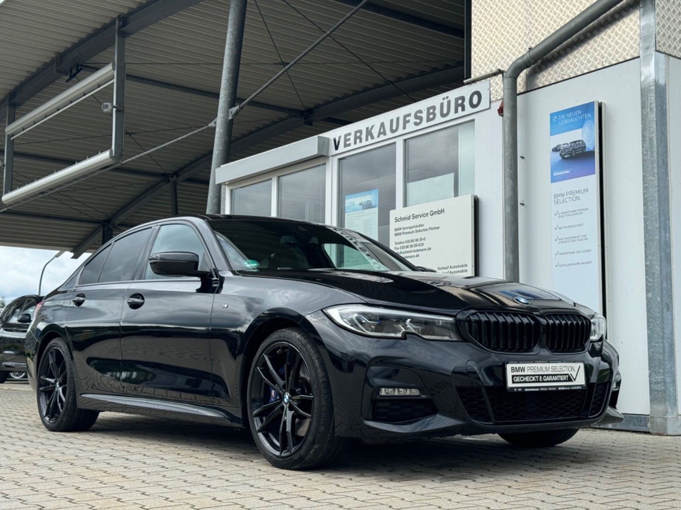 Fahrzeugabbildung BMW 330i xDrive Lim. M-Sport LASER 2 JAHRE GARANTIE