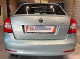 Skoda Octavia Lim. Elegance-DACH-LEDER-XENON-KLIMA - Skoda Octavia: Grün