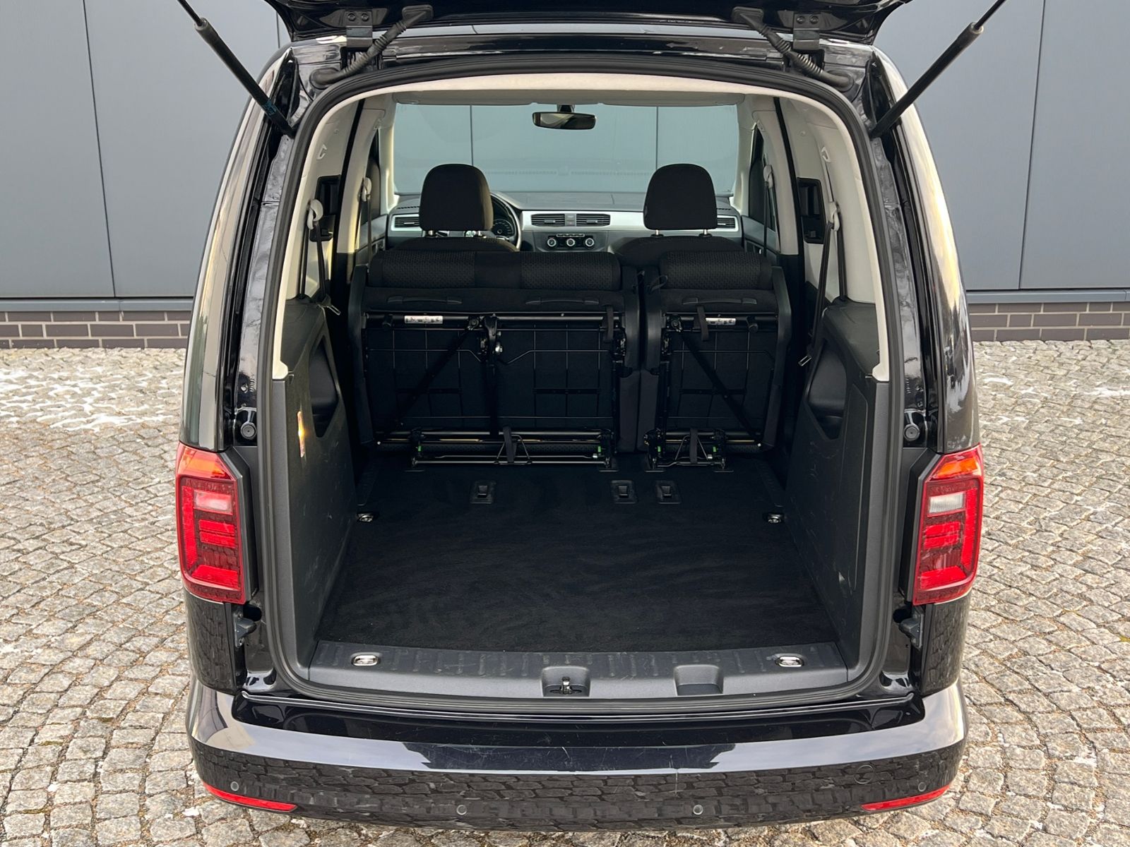 Fahrzeugabbildung Volkswagen Caddy Generation Four 2.0 TDI *Bi-Xenon, Navi, T