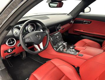 2010 Mercedes-BENZ SLS AMG — фото 9