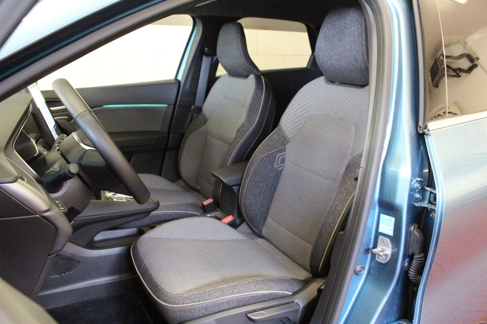 Fahrzeugabbildung Renault Symbioz E-Tech Full Hybrid 145 Techno *Winterp.*