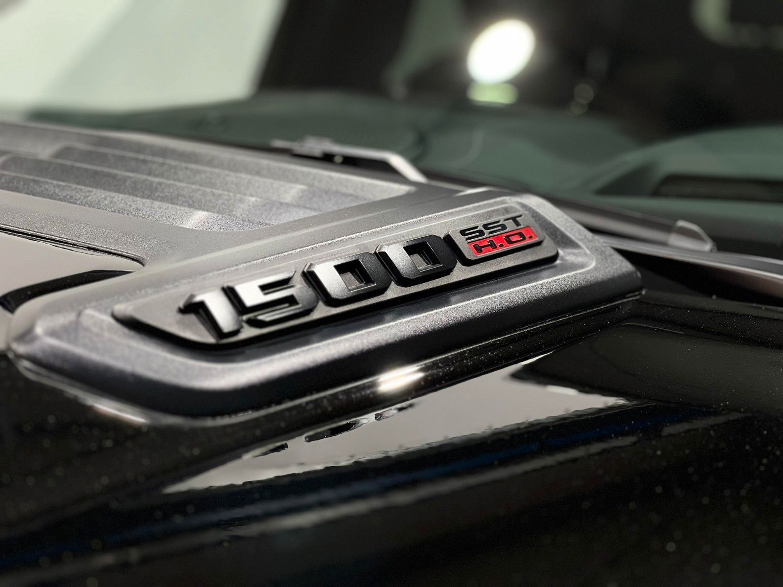 Fahrzeugabbildung Dodge RAM 1500 Limited Night MY25 *Ebony Red seats*