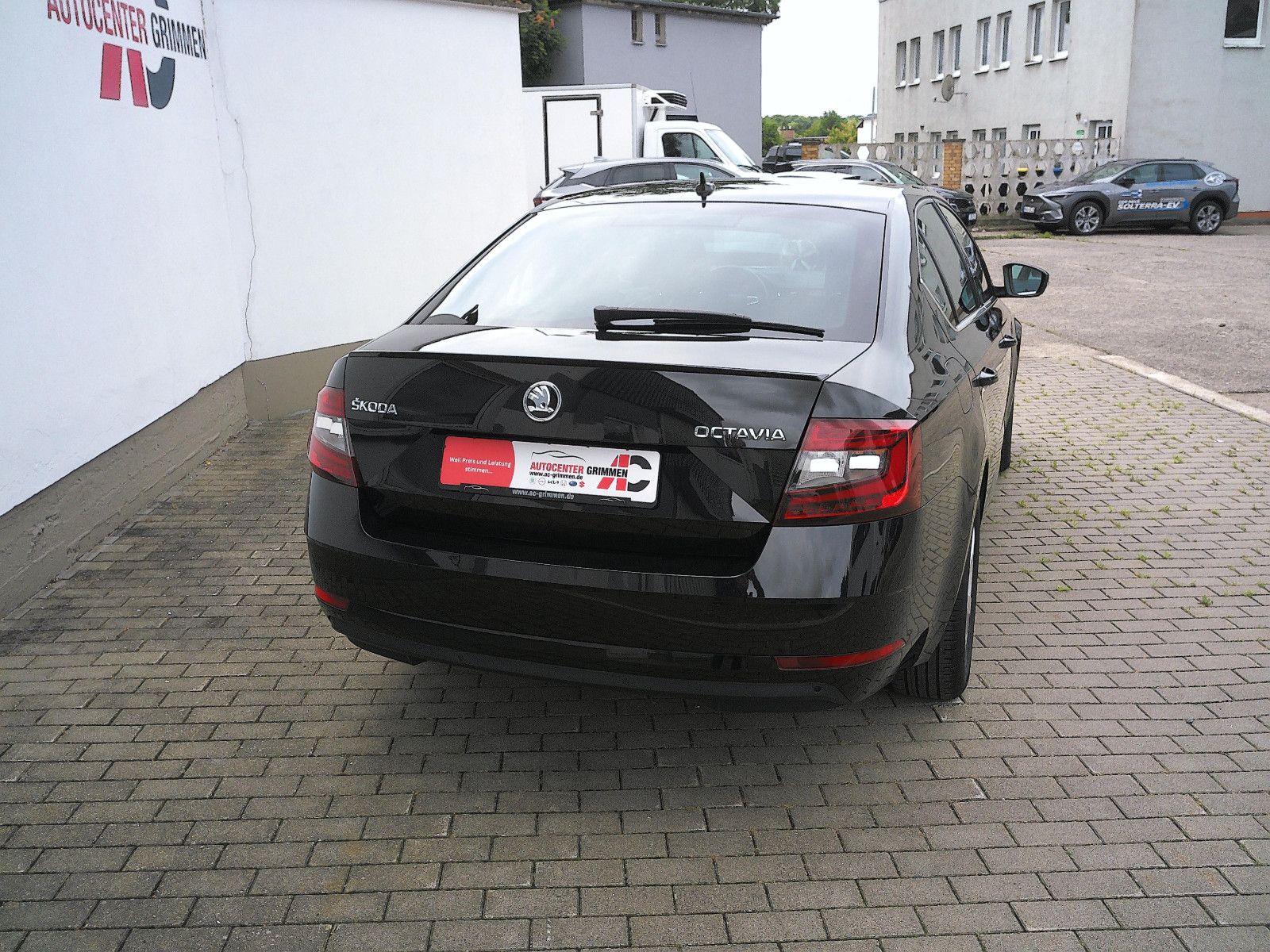 Fahrzeugabbildung SKODA Octavia Lim. Style 1.5 TSI LED Navi DSD