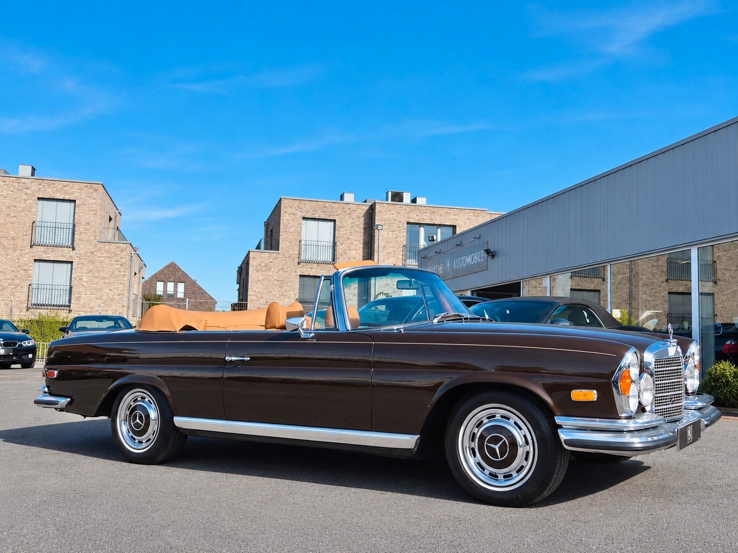 Fahrzeugabbildung Mercedes-Benz 280 SE Werkscabriolet/20 Jahre in Dr. Hand