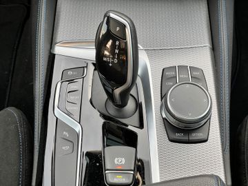 BMW Touring 520d M-Sportpaket Pano ShadowLine HeadUp