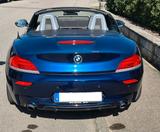 BMW Z4 sDrive35is - - BMW Z4: Blau