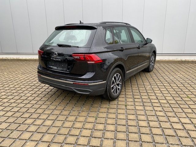 Tiguan 2.0 TDI Life AHK/LED/17-ZOLL/NAVI+VZE/BUS