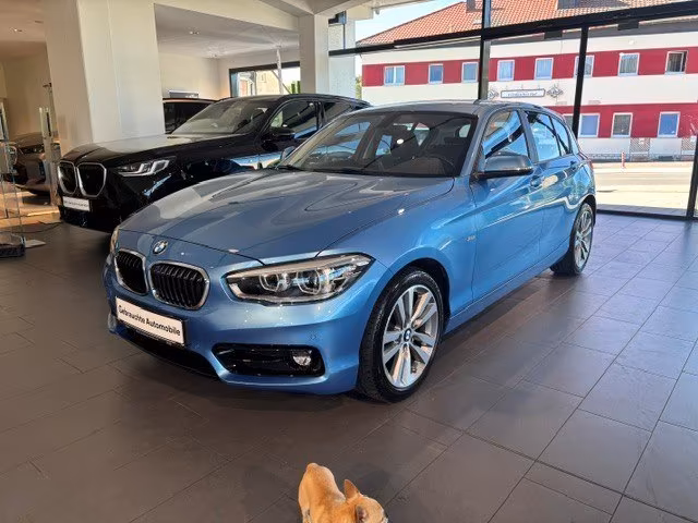 BMW 118i Sport Line HiFi LED Navi Bus. Tempomat USB