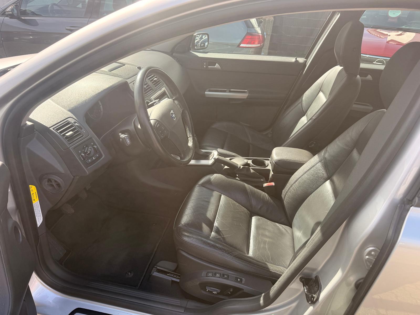 VOLVO V50 BREAK 2.4 170CH SUMMUM