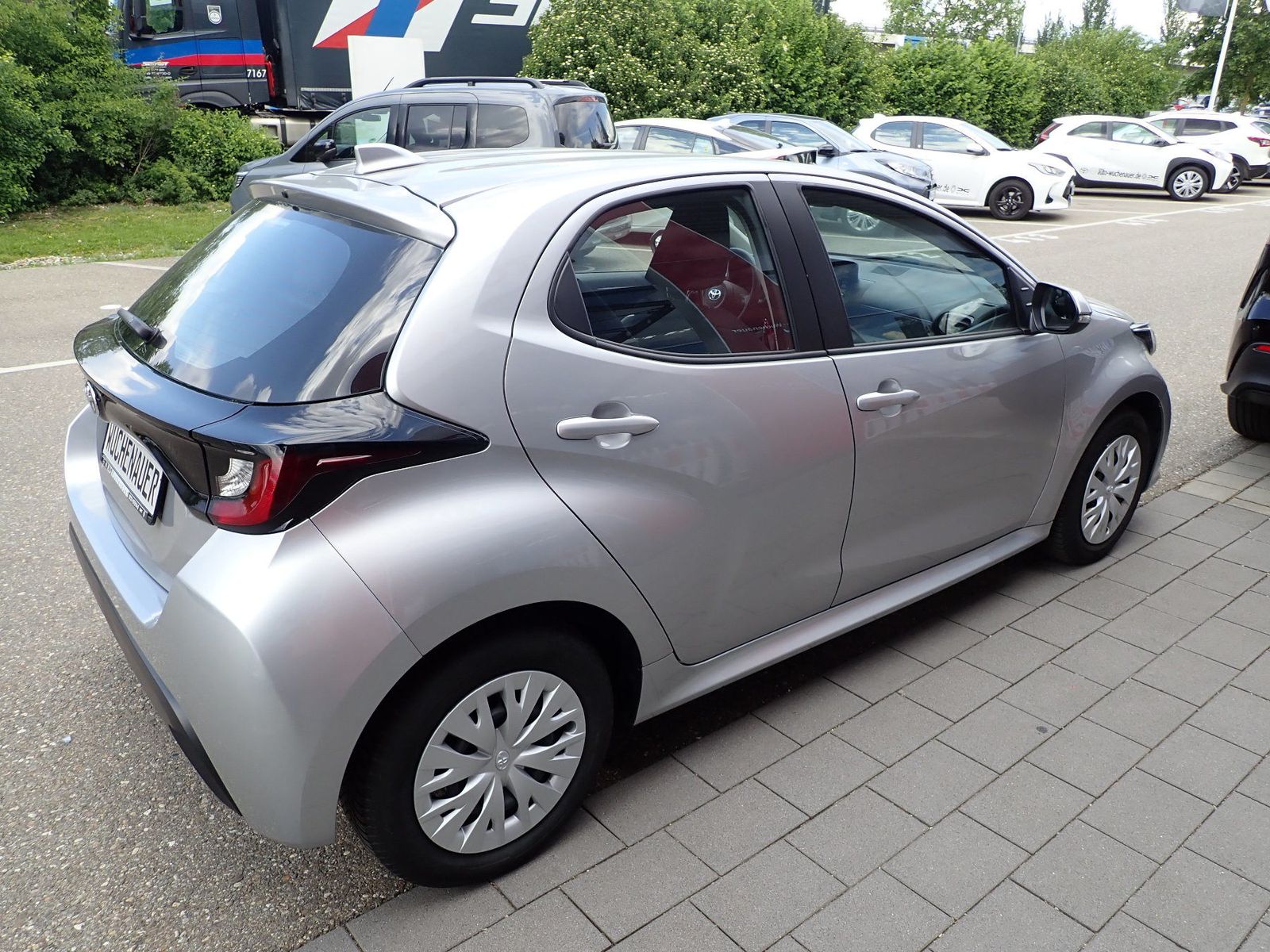 Fahrzeugabbildung Toyota Yaris 1.0 Comfort