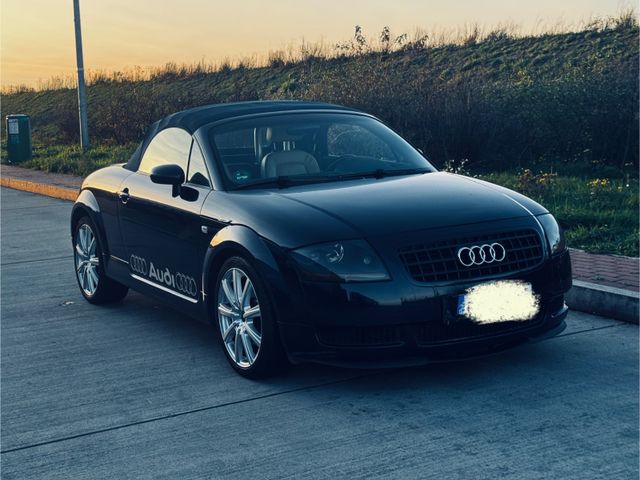 Audi TT Roadster 1.8T  Lederausstattung