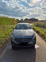 Mercedes-Benz A 180 - grau, TÜV 09/2026, Klimaanlage - Mercedes-Benz: 1.0