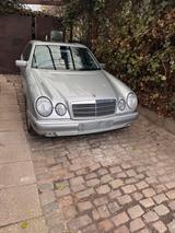 Mercedes-Benz W210 320 Benziner erste Hand - scheckheftgepflegte Mercedes 320