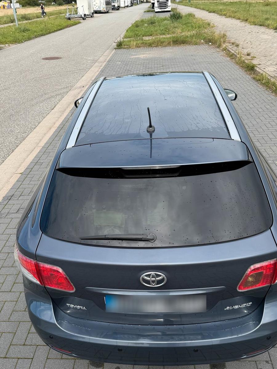 Toyota Avensis 2011 — photo 5