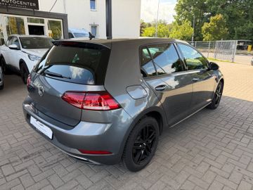 Volkswagen Golf - 5