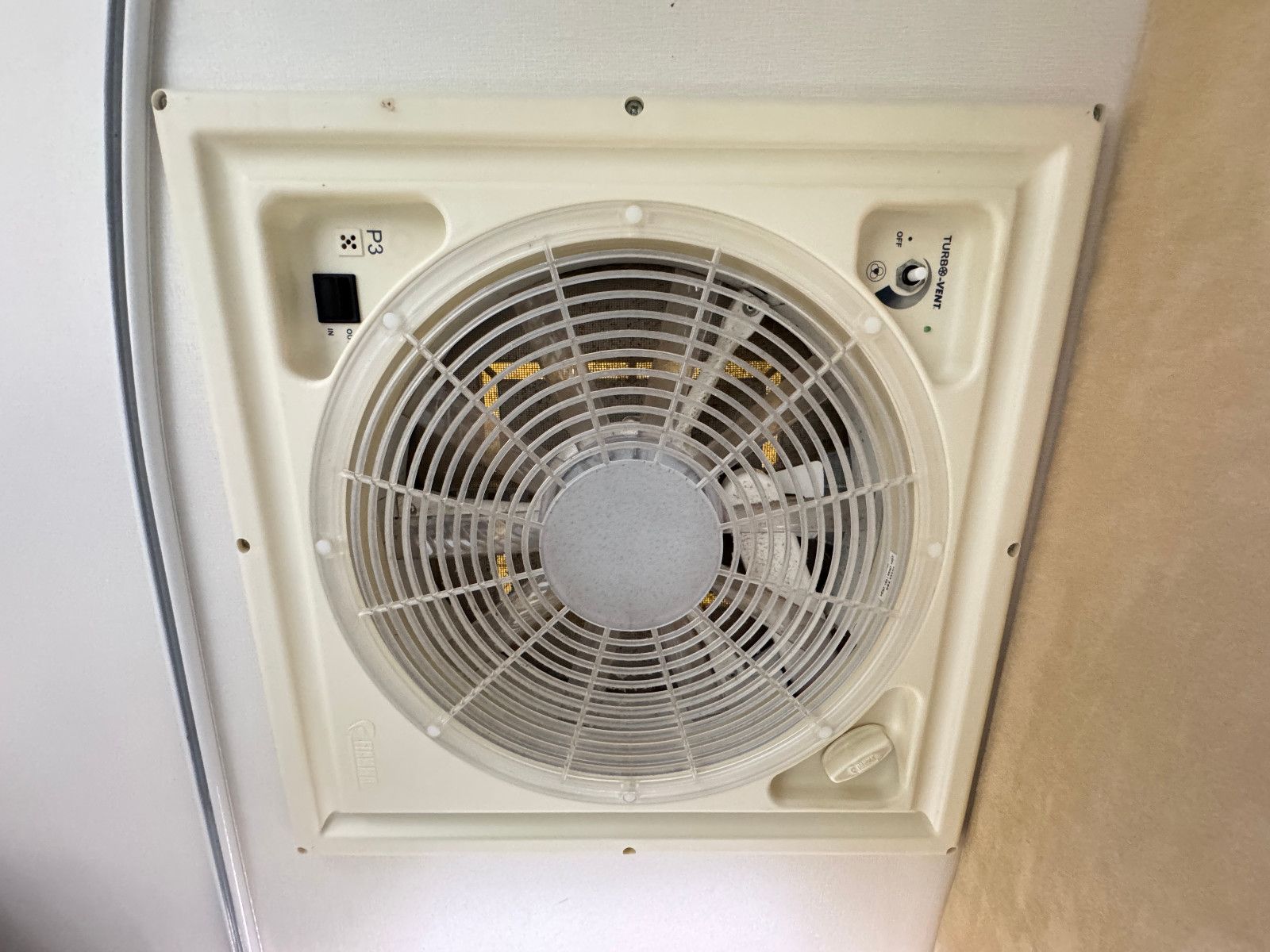 Fahrzeugabbildung Chausson WELCOME 618 FIAT SAT TV HUBBETT BACKOFEN 1.HAND