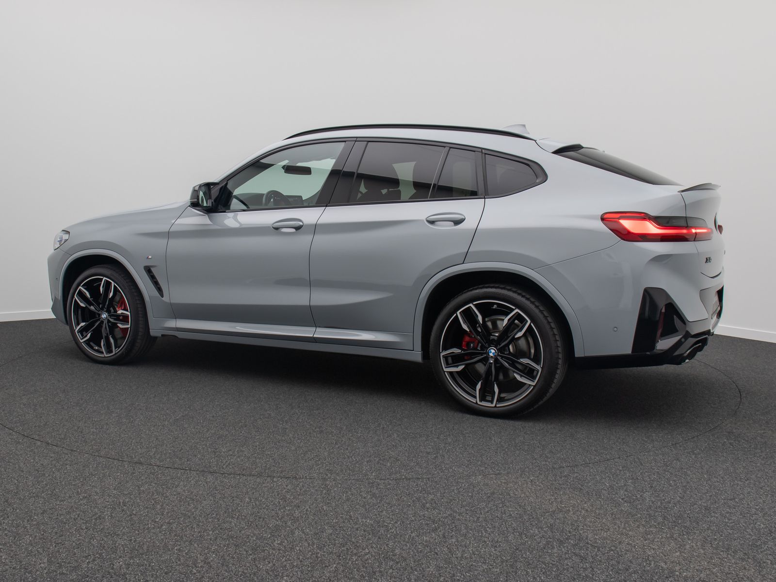 Fahrzeugabbildung BMW X4 M40i Laser360°HUD H/K DAB Panorama AHK 21Zoll