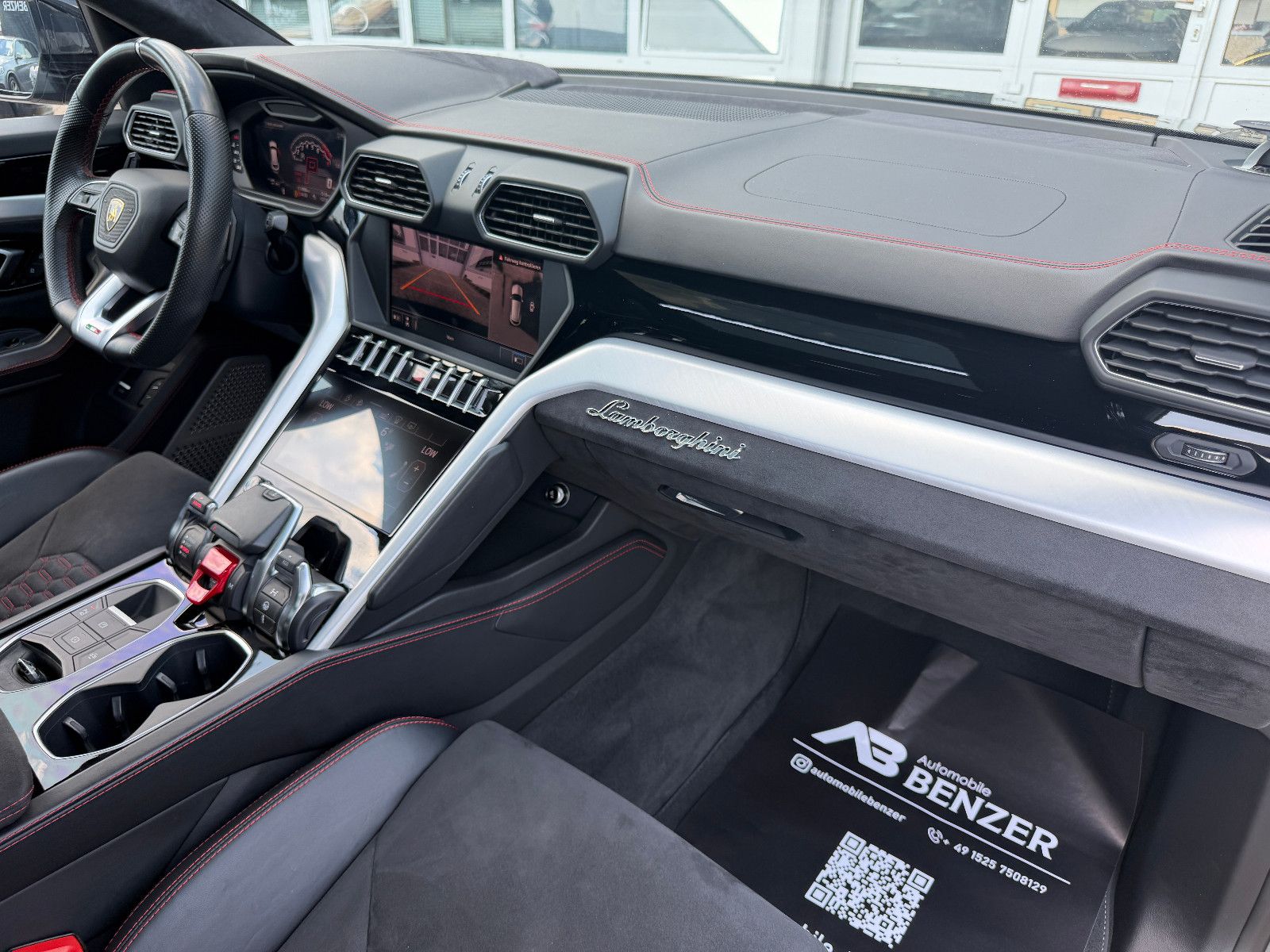 Fahrzeugabbildung Lamborghini Urus/PANO/23ZOLL/B&O-3D/360KAM/HEAD-UP